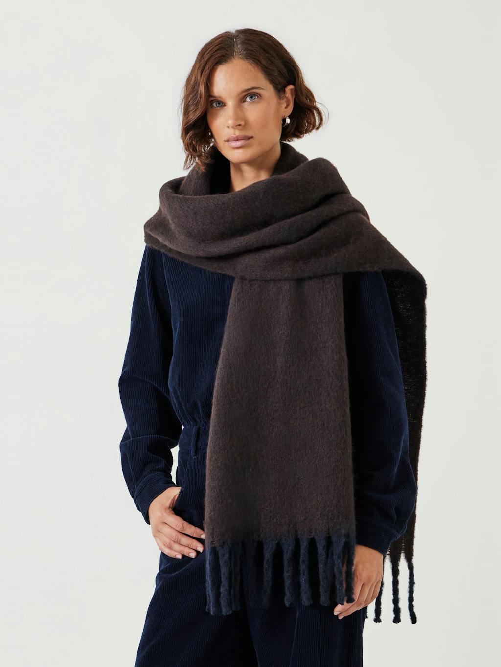 012298-1545-02 Casey Colourblock Scarf