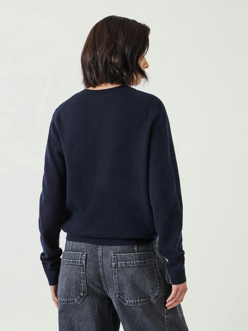 011983-4669-03 Ivy Fine Merino Crew Jumper