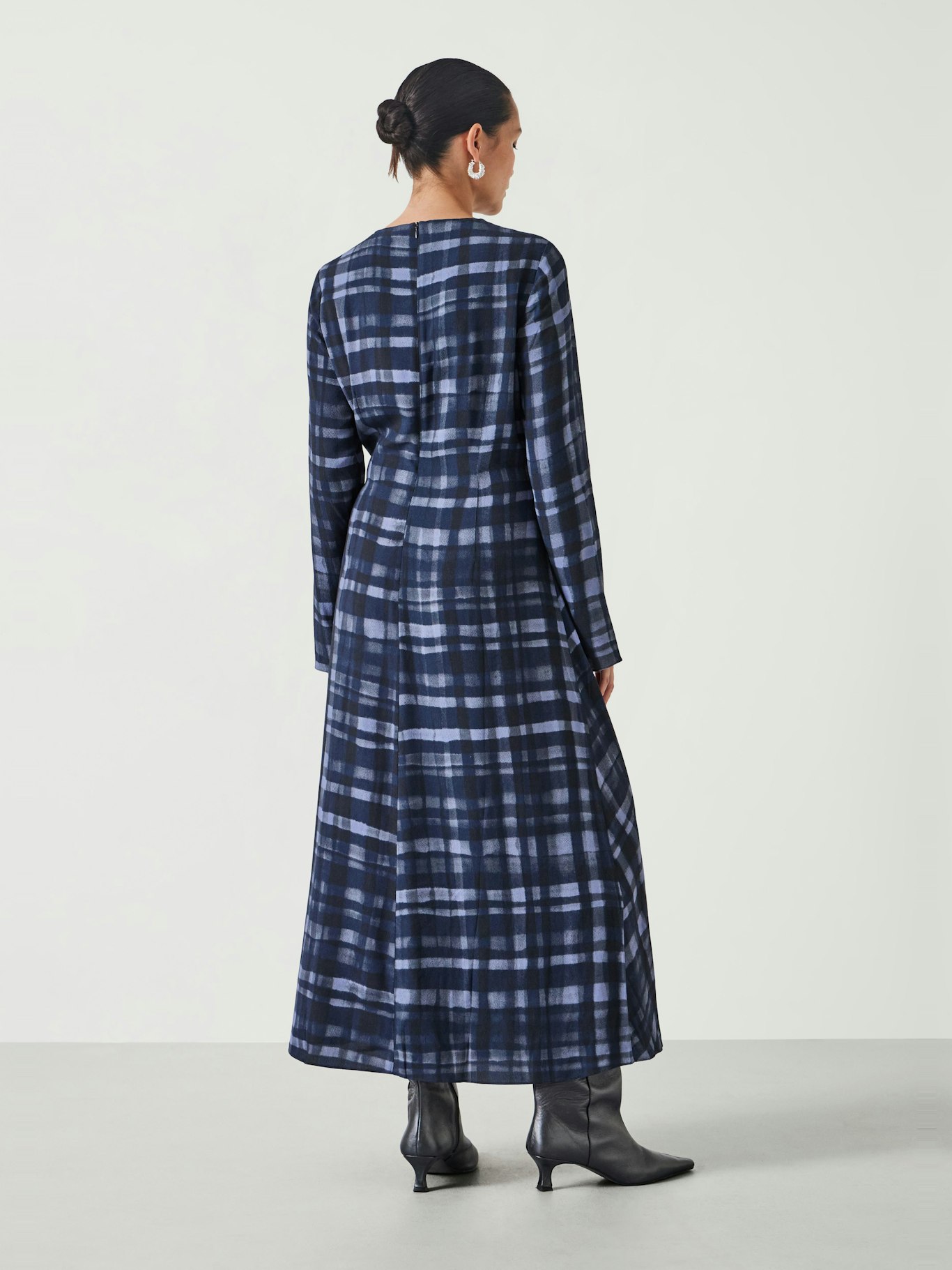 012206-4624-03 Myrah Midi Dress