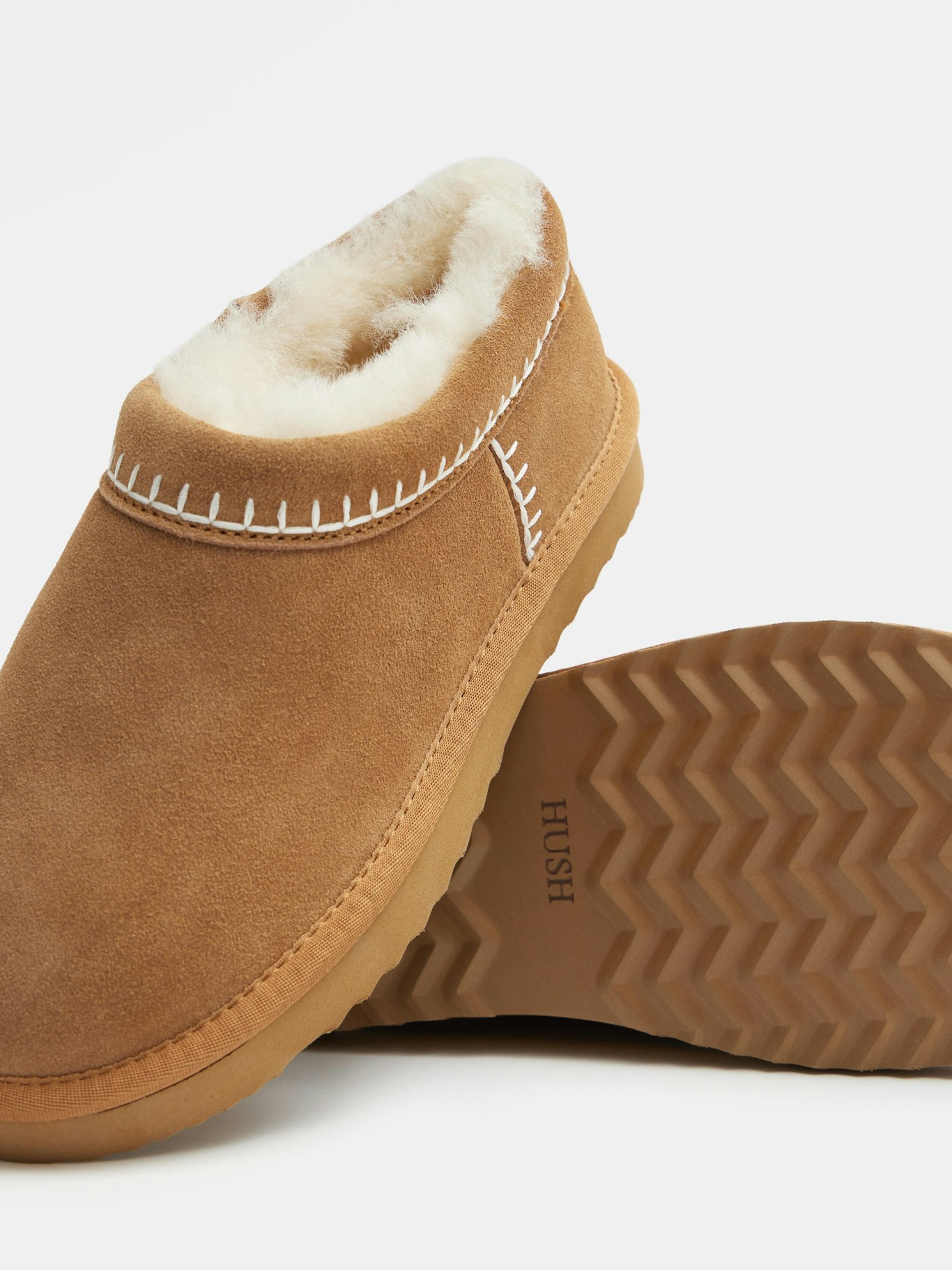 012247-0538-04 Padded Collar Sheepskin Snug Slippers