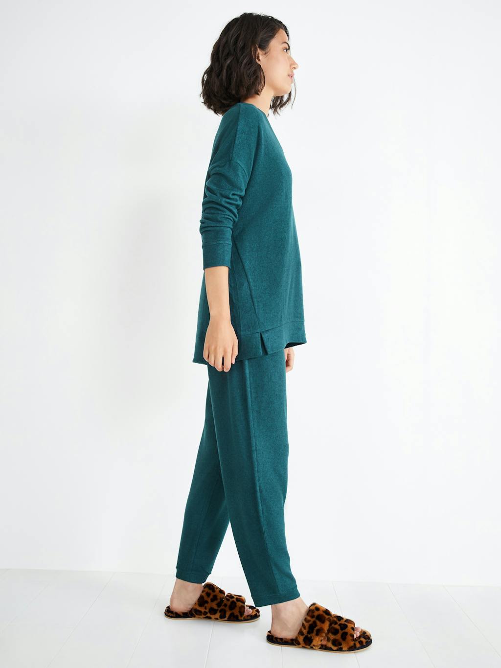 003499-1709-03 Elle Supersoft V-Neck Top