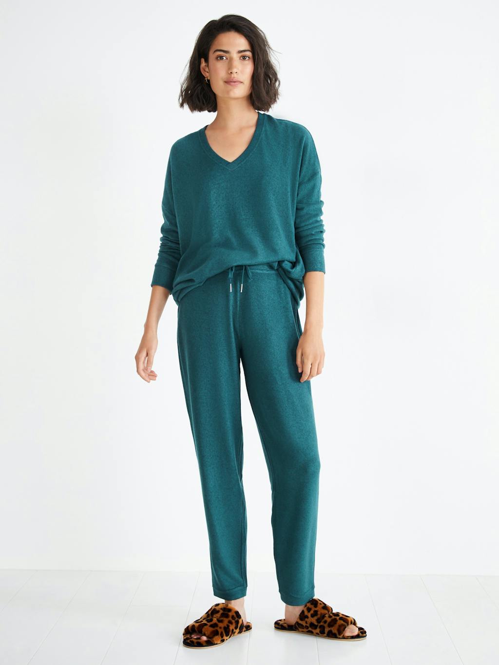 003499-1709-01 Elle Supersoft V-Neck Top