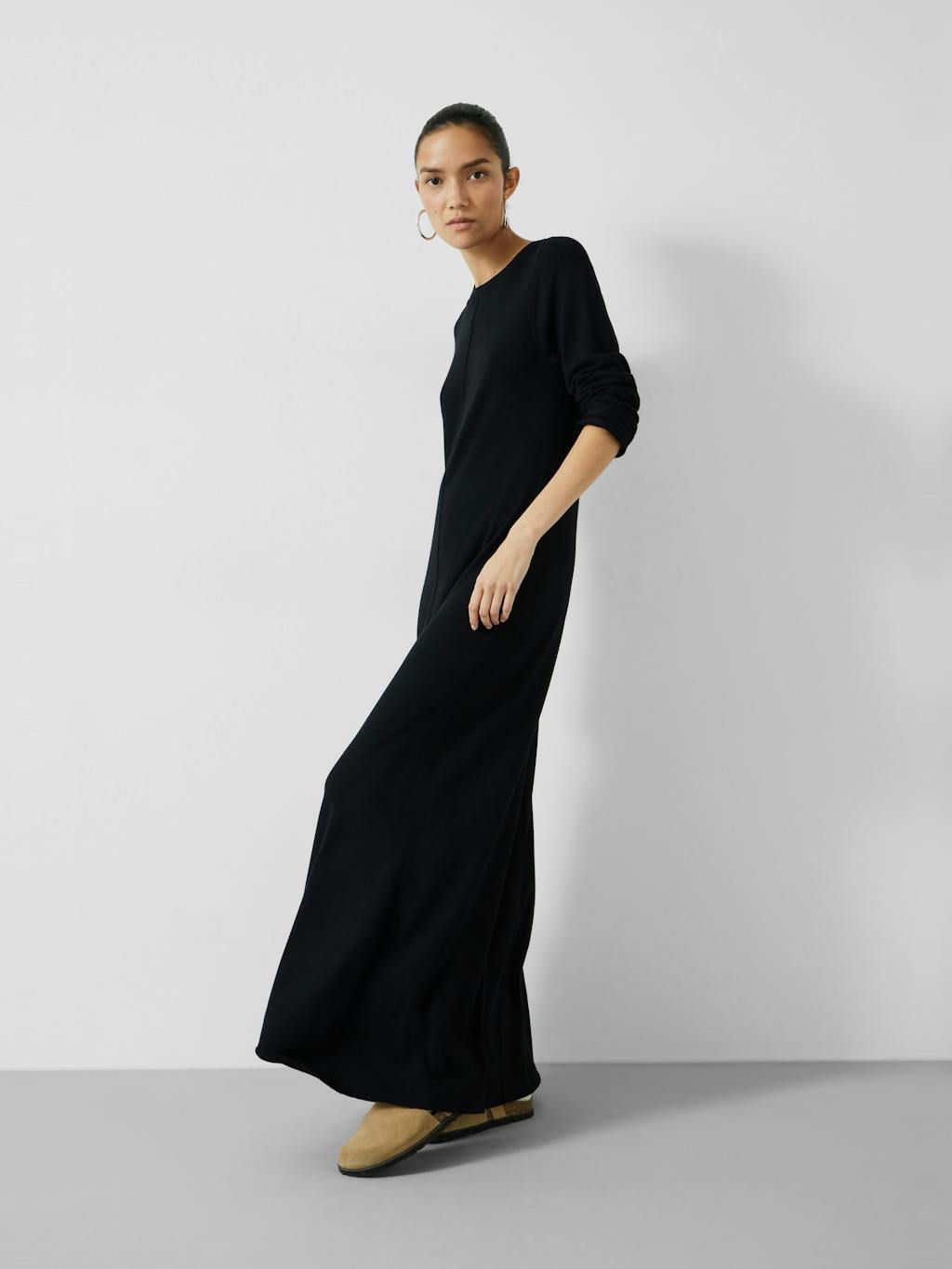 010594-0456-04 Talen Long Sleeved Knitted Maxi Dress