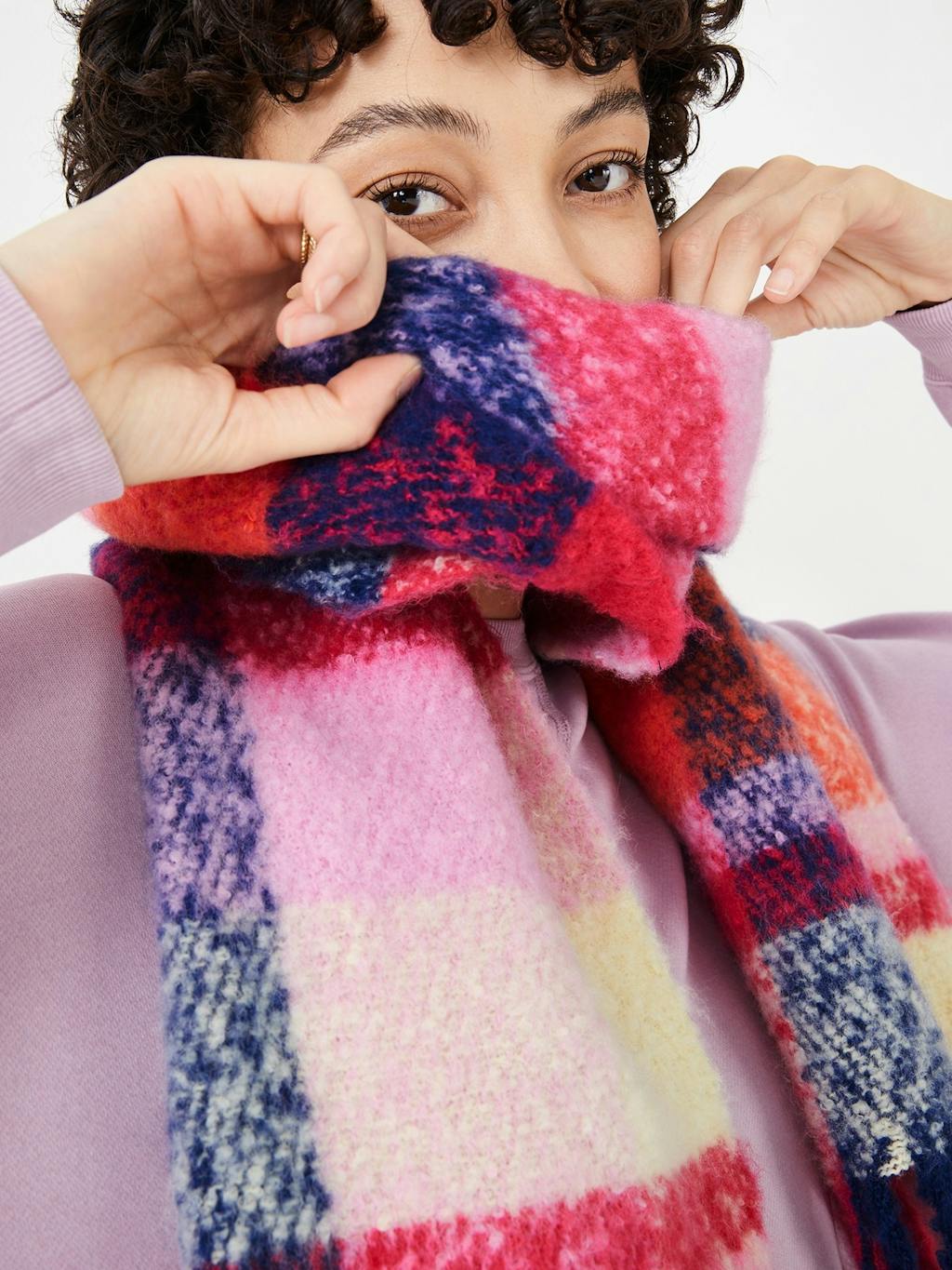 004499-0001-02 Cesario Checked Scarf