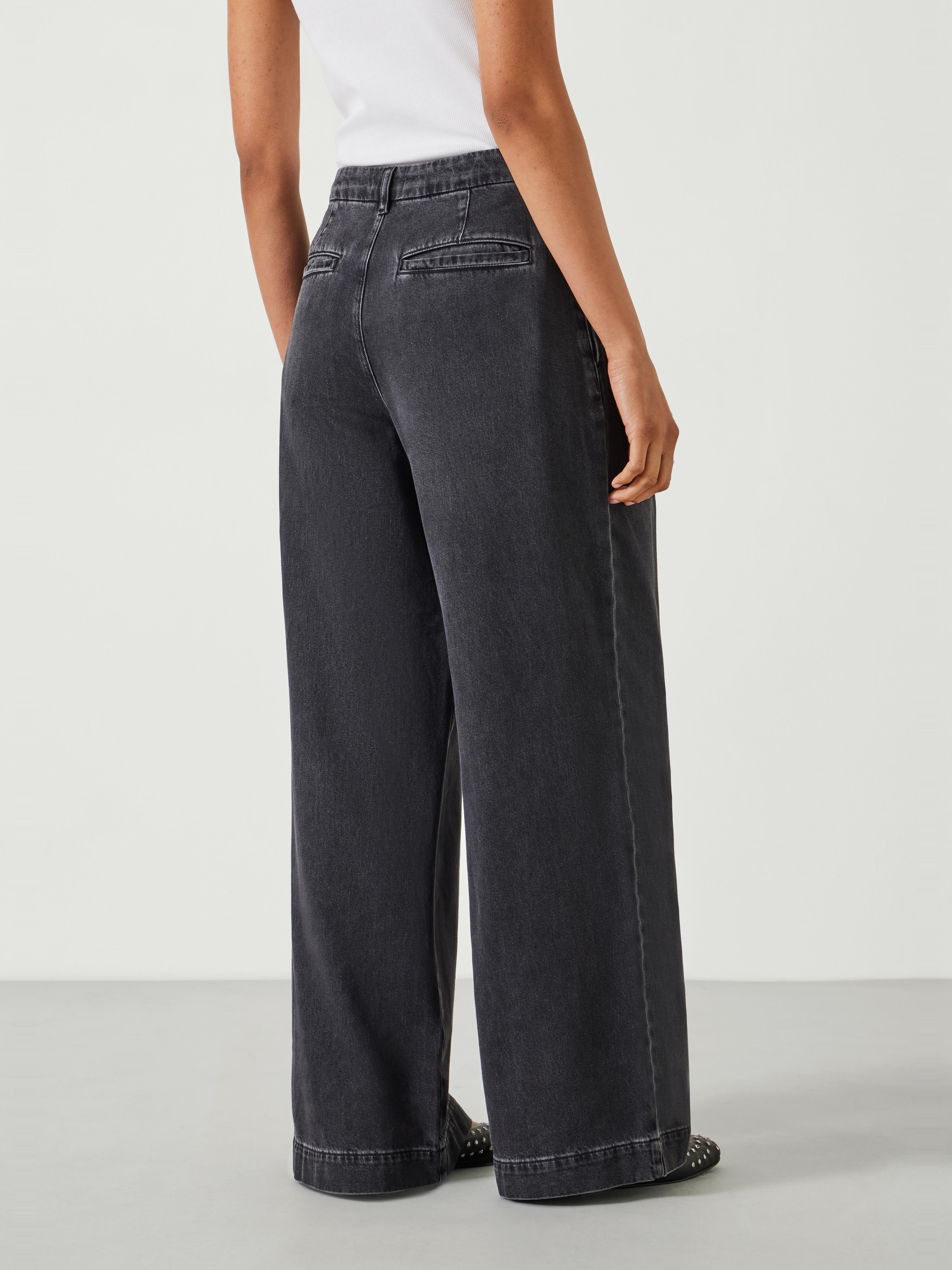 Lya Pleated Wide Leg Jeans