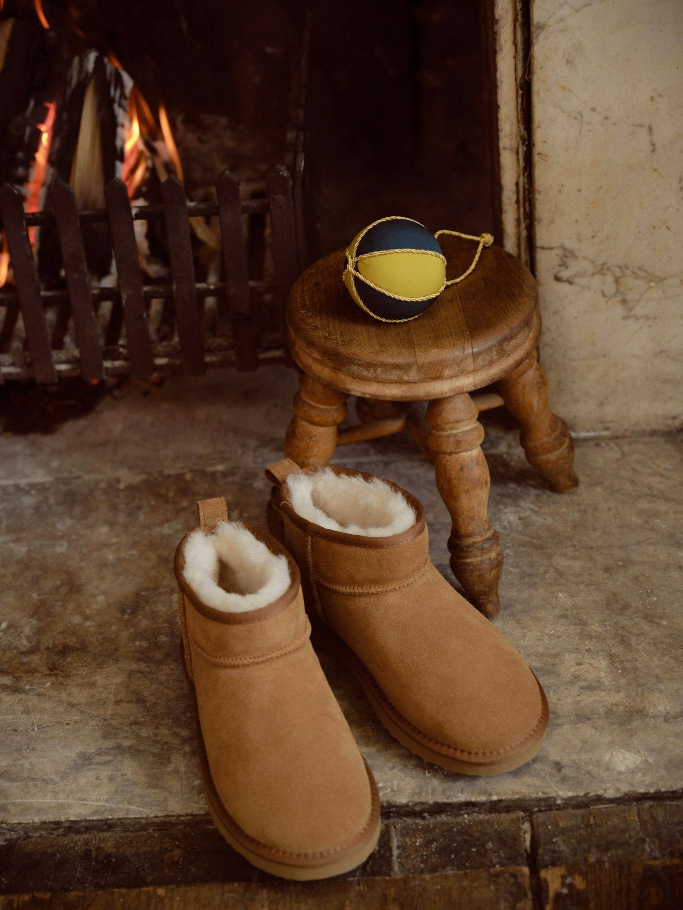 006958-2801-10 Ultra Mini Sheepskin Boots
