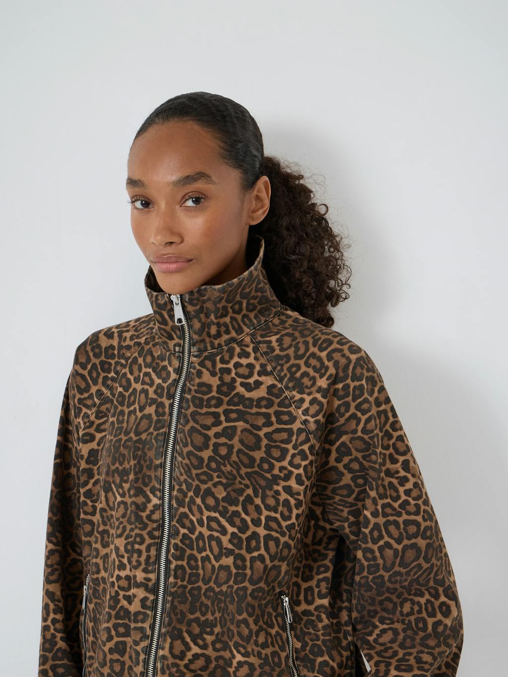 015470-4728-04 Lumi Funnel Neck Leopard Print Bomber Jacket