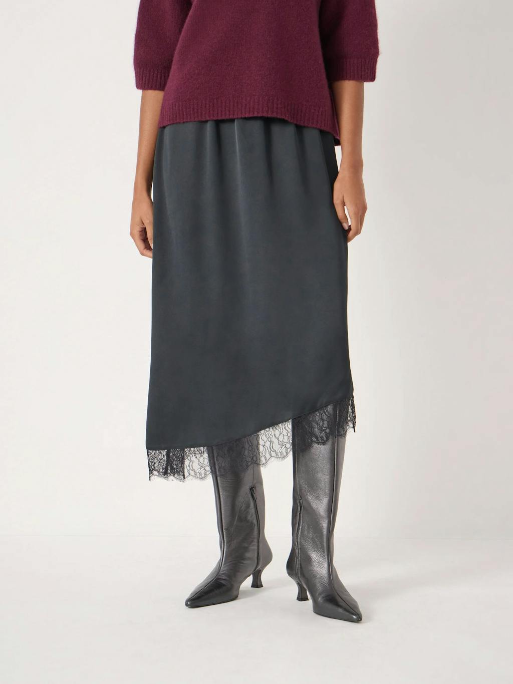 013947-0456-03 Satin Asymmetric Lace Trim Skirt