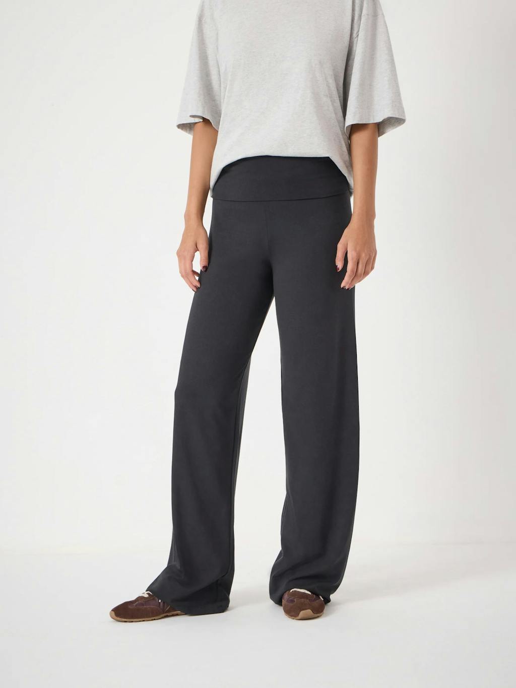 014246-0456-02 Amie Fold Over Waist Joggers