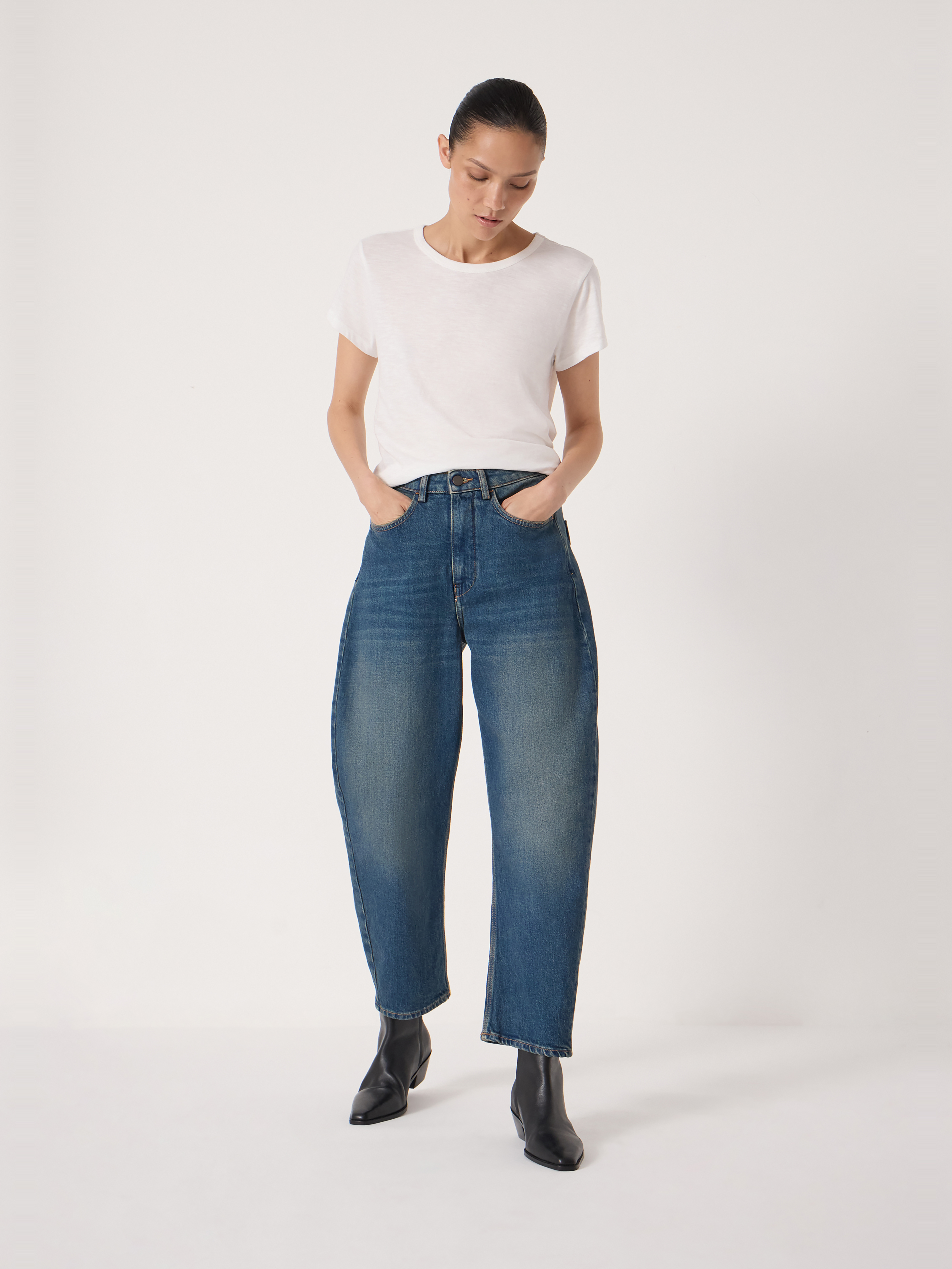 Cordelia Barrel Leg Jeans