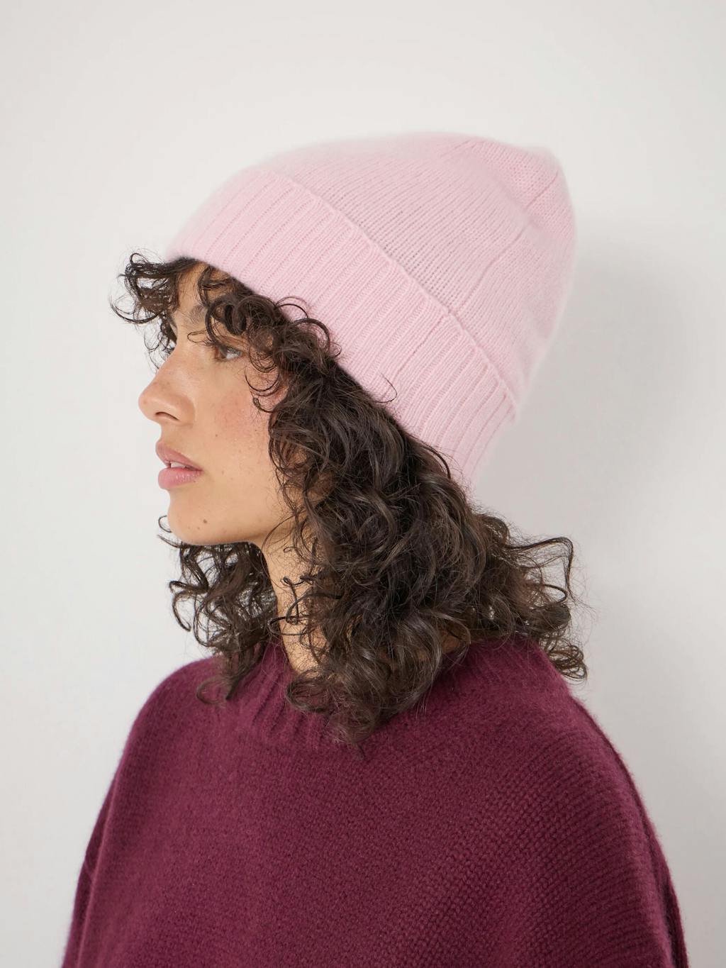 014370-0601-03 Cashmere Beanie