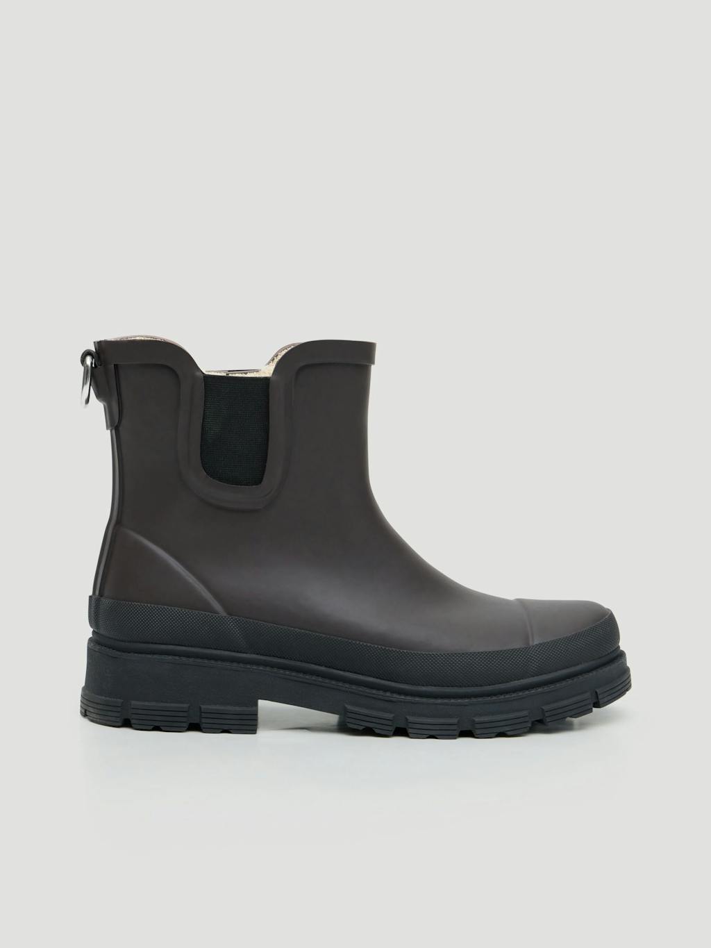 012791-0450-04 Willow Chelsea Wellington Boots