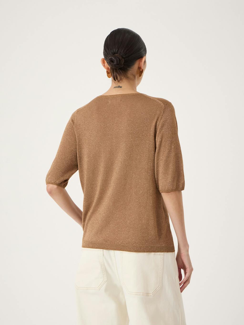 014747-2977-03 Knitted Metallic V Neck T-Shirt