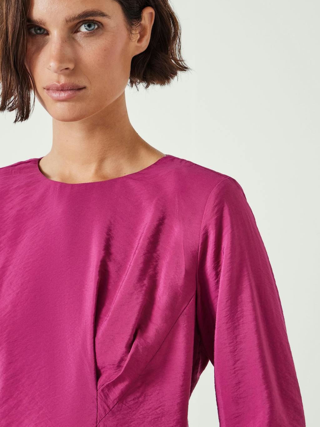 012155-1216-04 Casilda Top