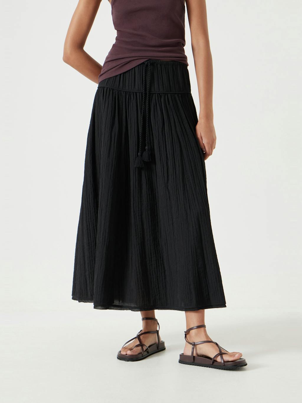 013418-0453-02 Gathered Detail Midi Skirt