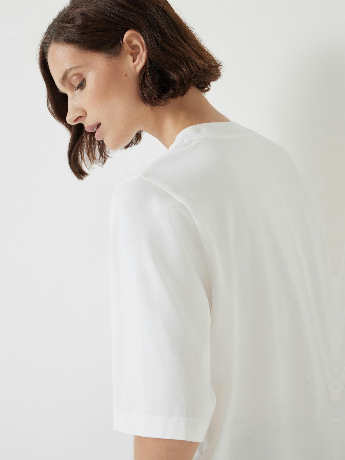 013228-0001-04 Romina Heavyweight Cotton T-Shirt