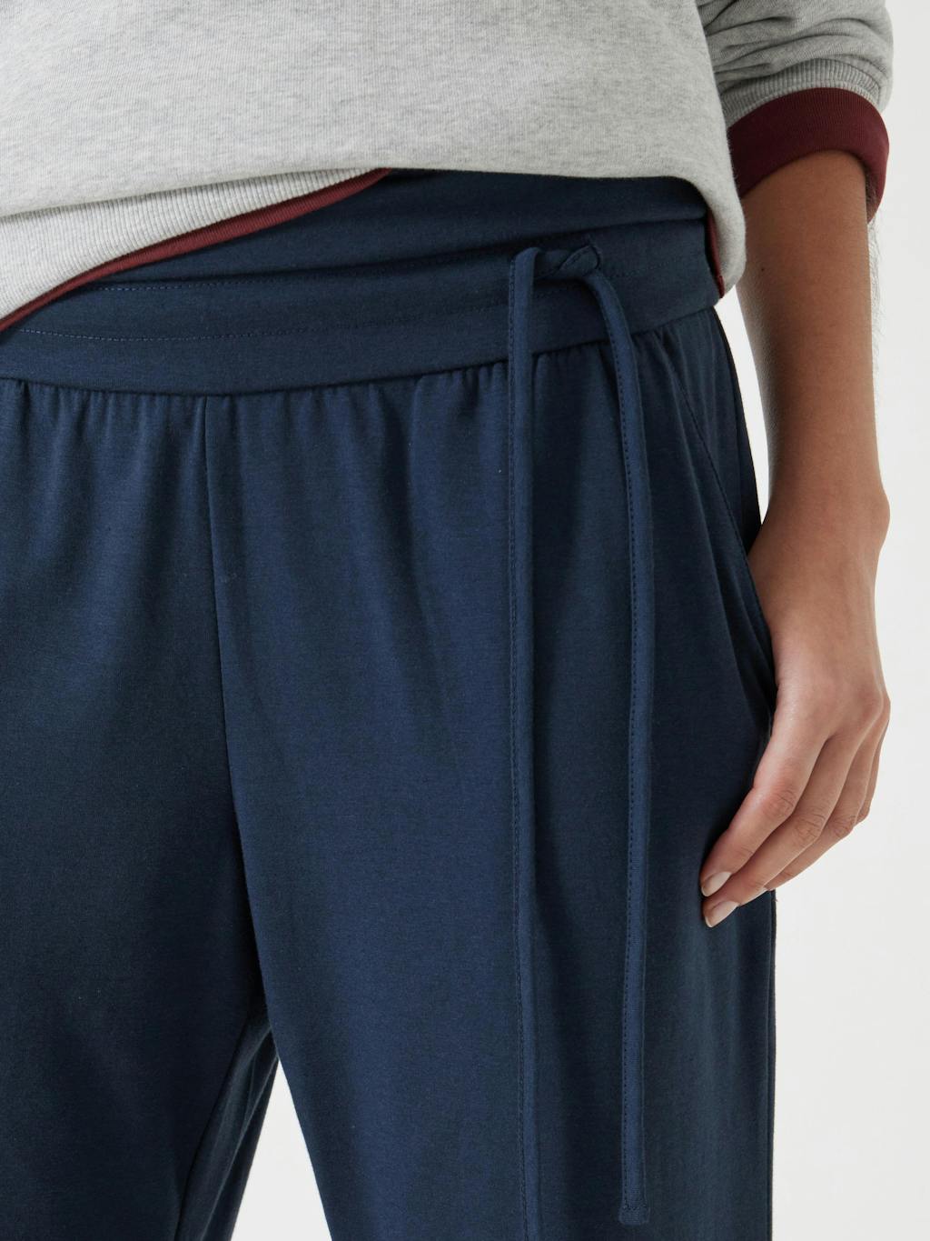 013795-1659-04 Alexa Harem Joggers