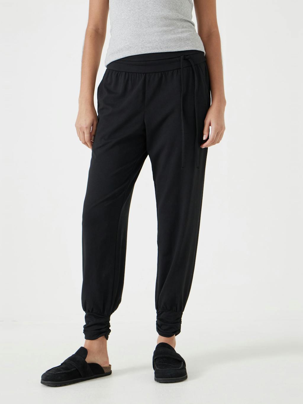 013795-2822-02 Alexa Harem Joggers