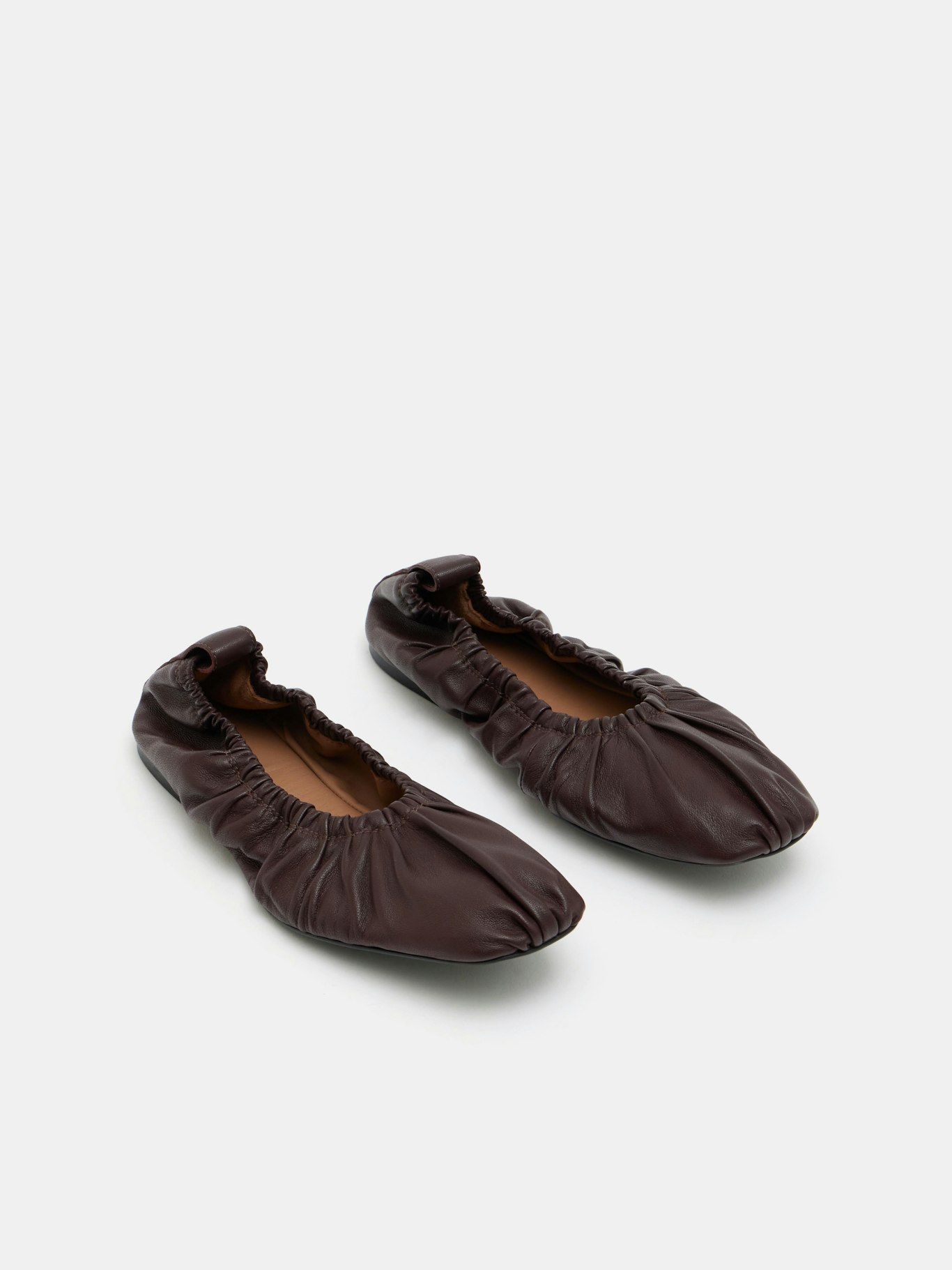 011773-3070-03 Ruby Ruched Leather Ballet Flats