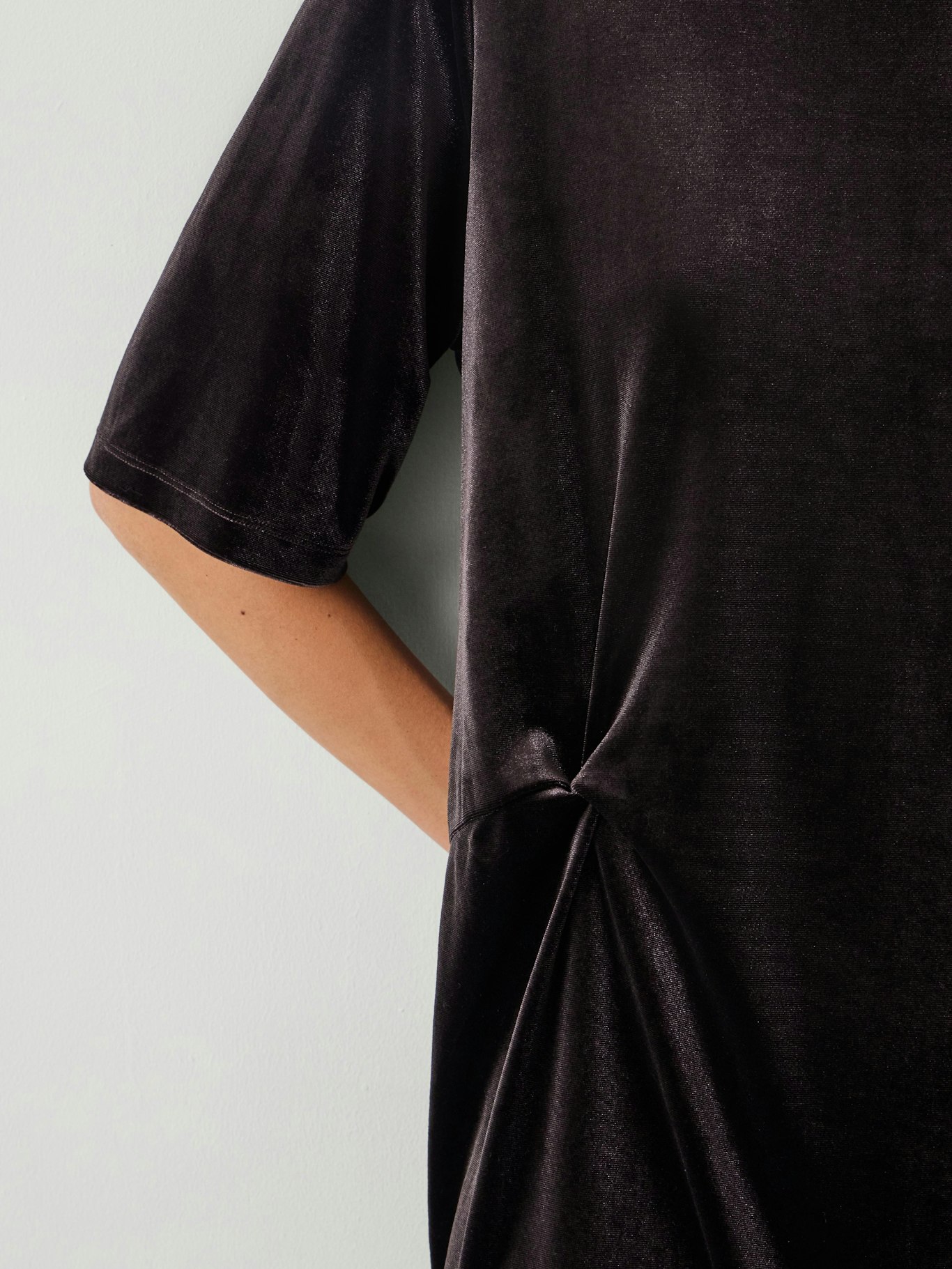 012127-0448-04 Vicky Velvet Mini Dress