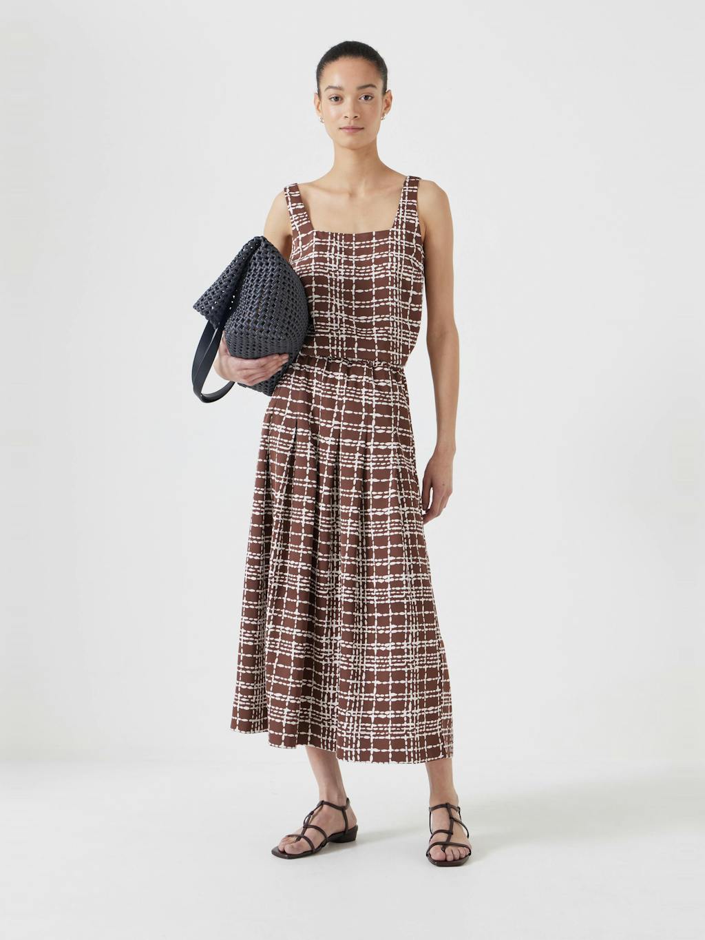 013218-4785-02 Satin Twill Square Neckline Tank Top