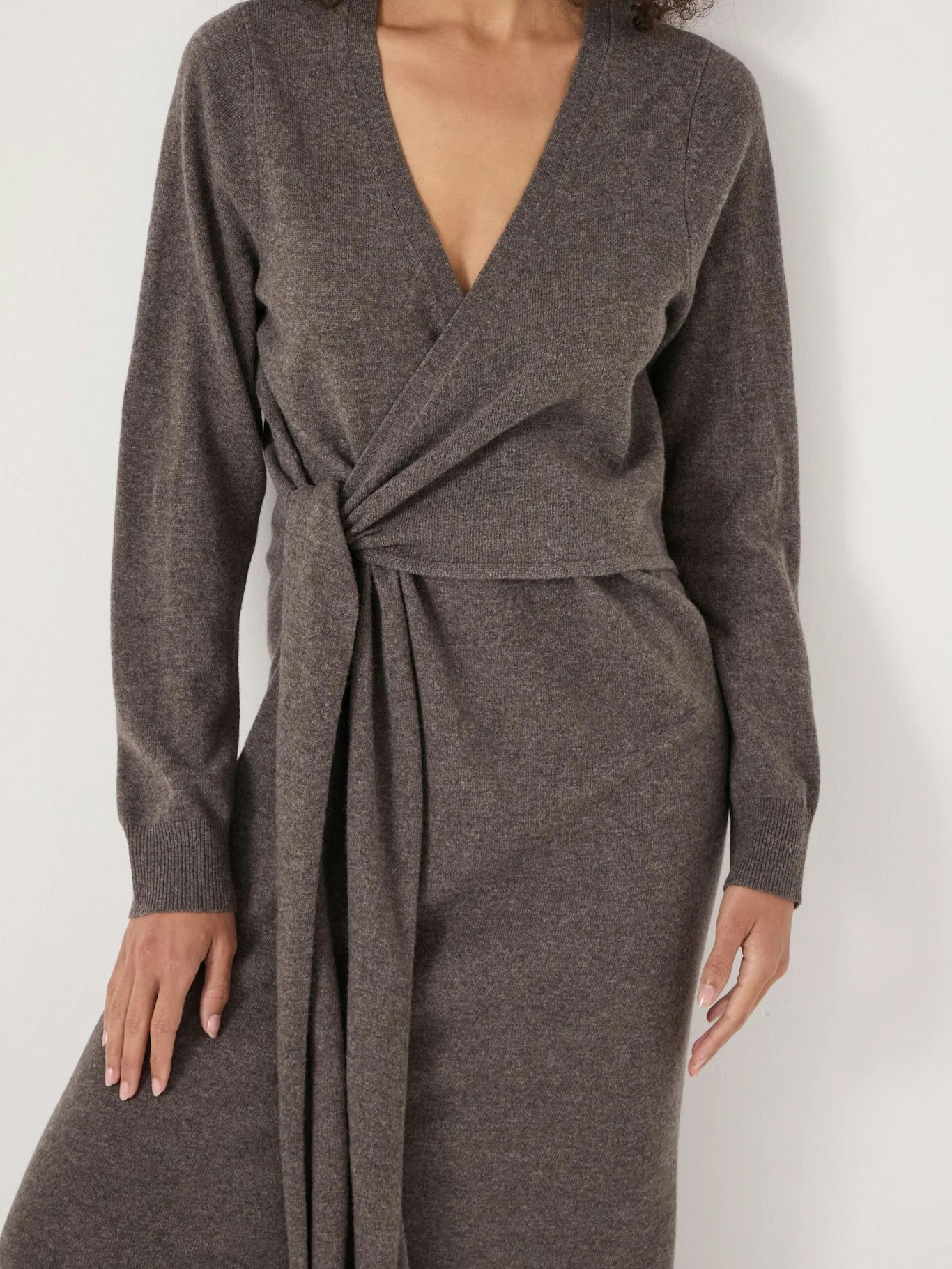 013971-3720-04 Merino V-Neck Tie Detail Dress
