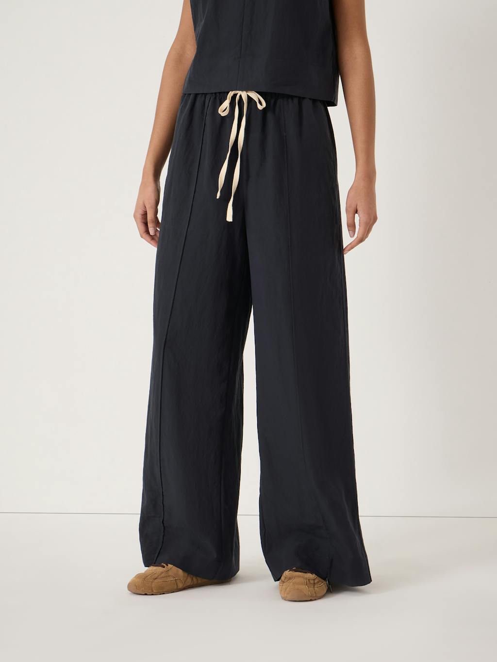 014400-1658-02 Peony Wide Leg Textured Trousers