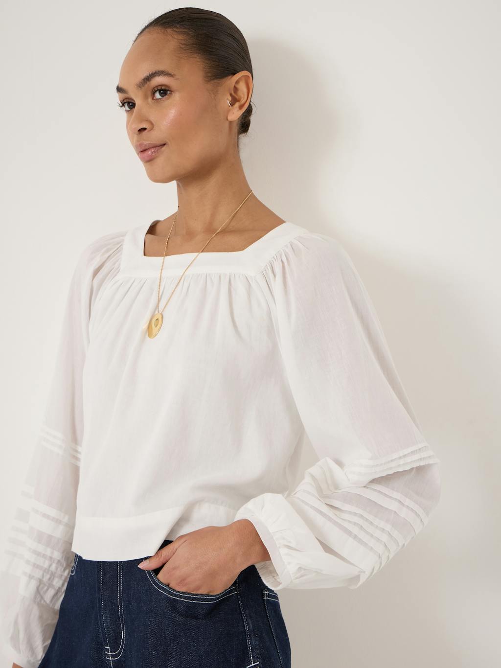 014477-0001-04 Raye Square Neckline Cotton Blouse