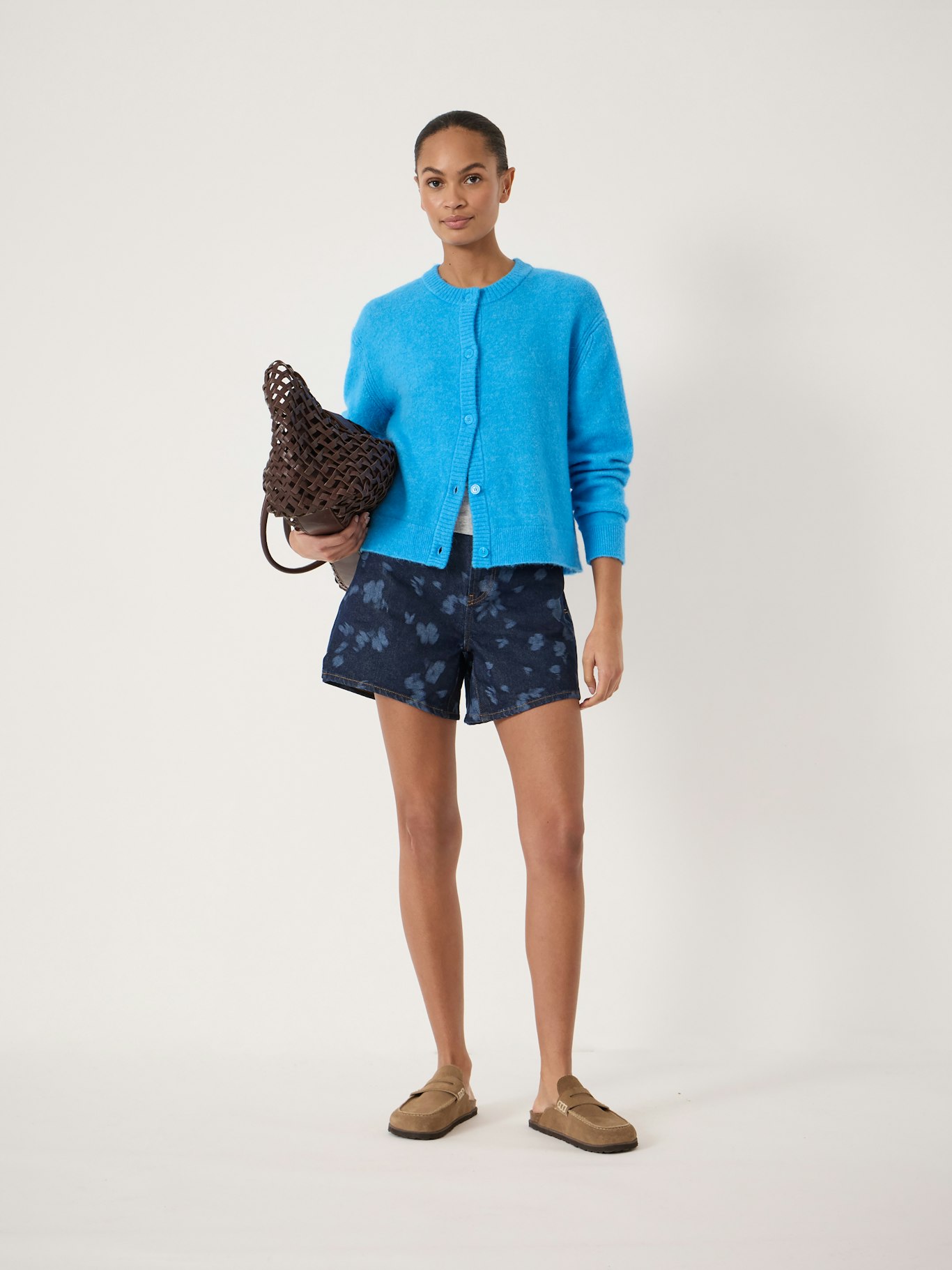 013752-1749-02 Juni Crew Neck Wool Blend Cardigan