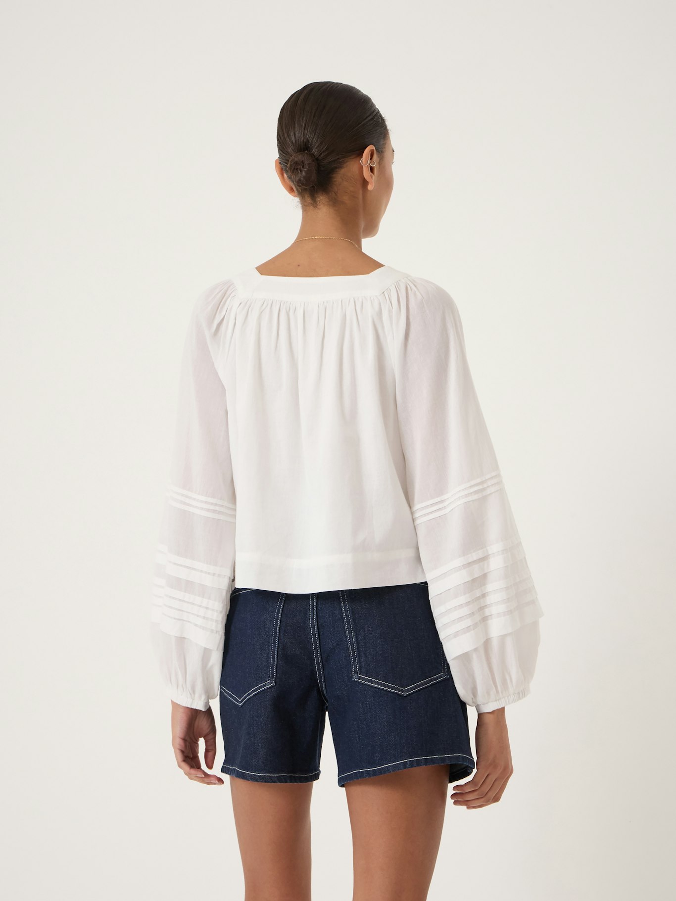 014477-0001-03 Raye Square Neckline Cotton Blouse