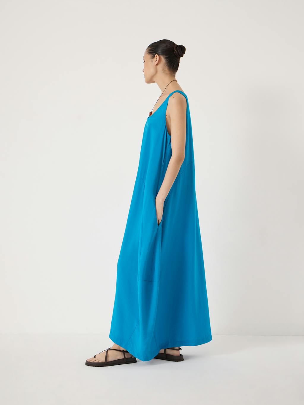 013798-1747-02 Liddie Air Flow Barrel Tank Dress