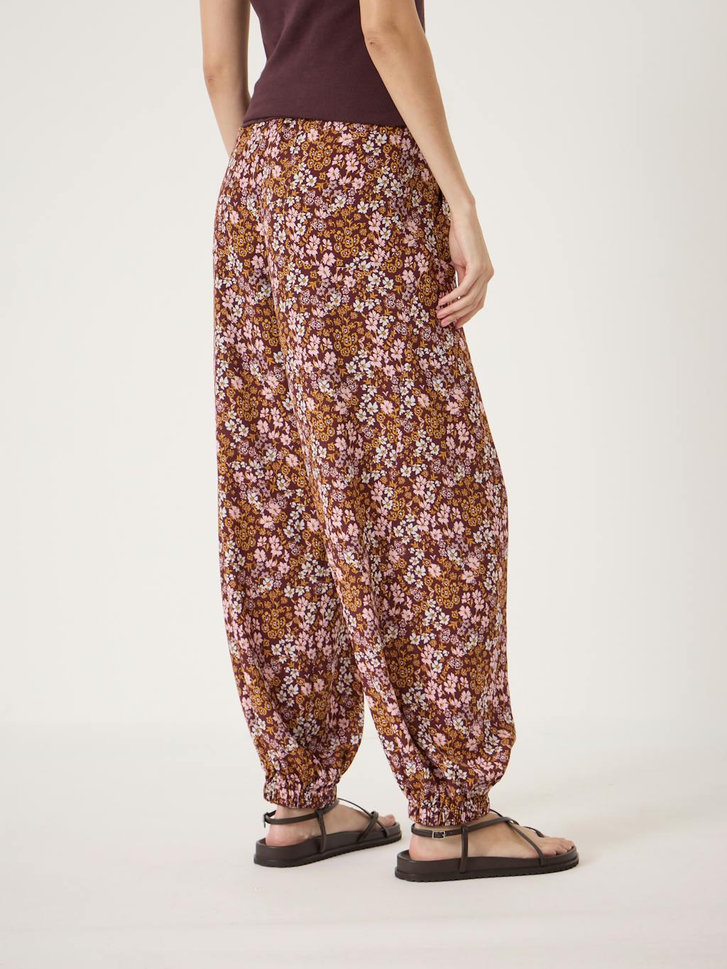 015099-4894-03 Nyra Printed Balloon Hem Trousers