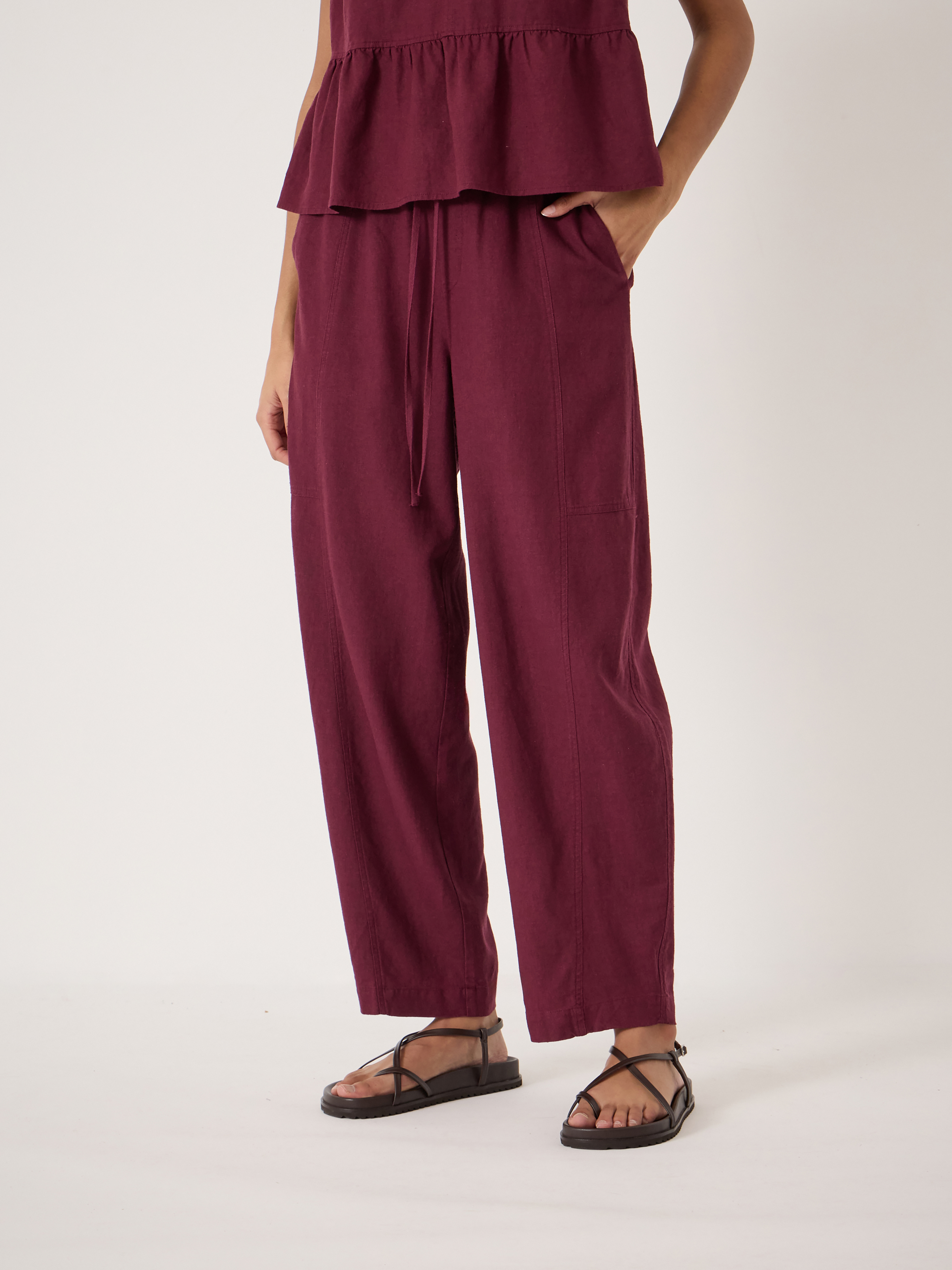 Tovi Linen Blend Barrel Leg Trousers