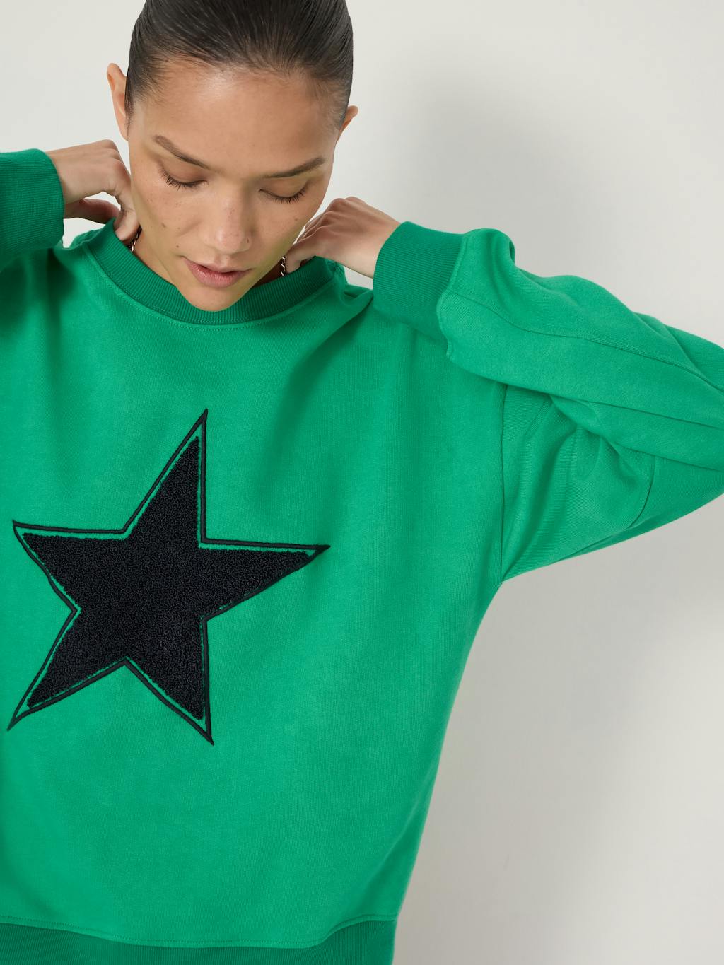 014071-2159-04 Star Graphic Towelling Sweatshirt
