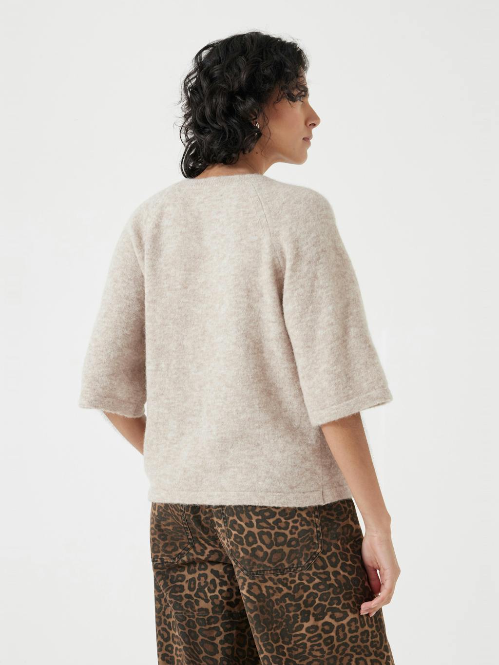 013373-2860-03 Lucia Knitted Crew Neck T-shirt