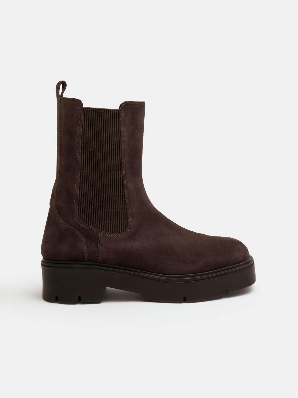012818-4671-01 Chunky Suede Chelsea Boots