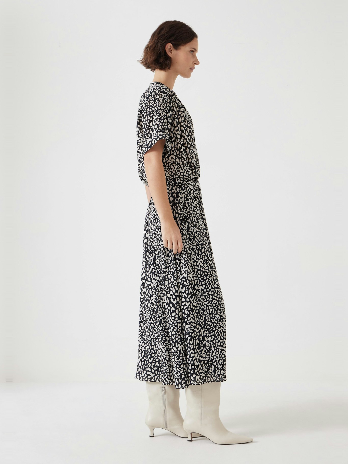 012852-4797-04 Printed Short Sleeve Midi Shirt Dress