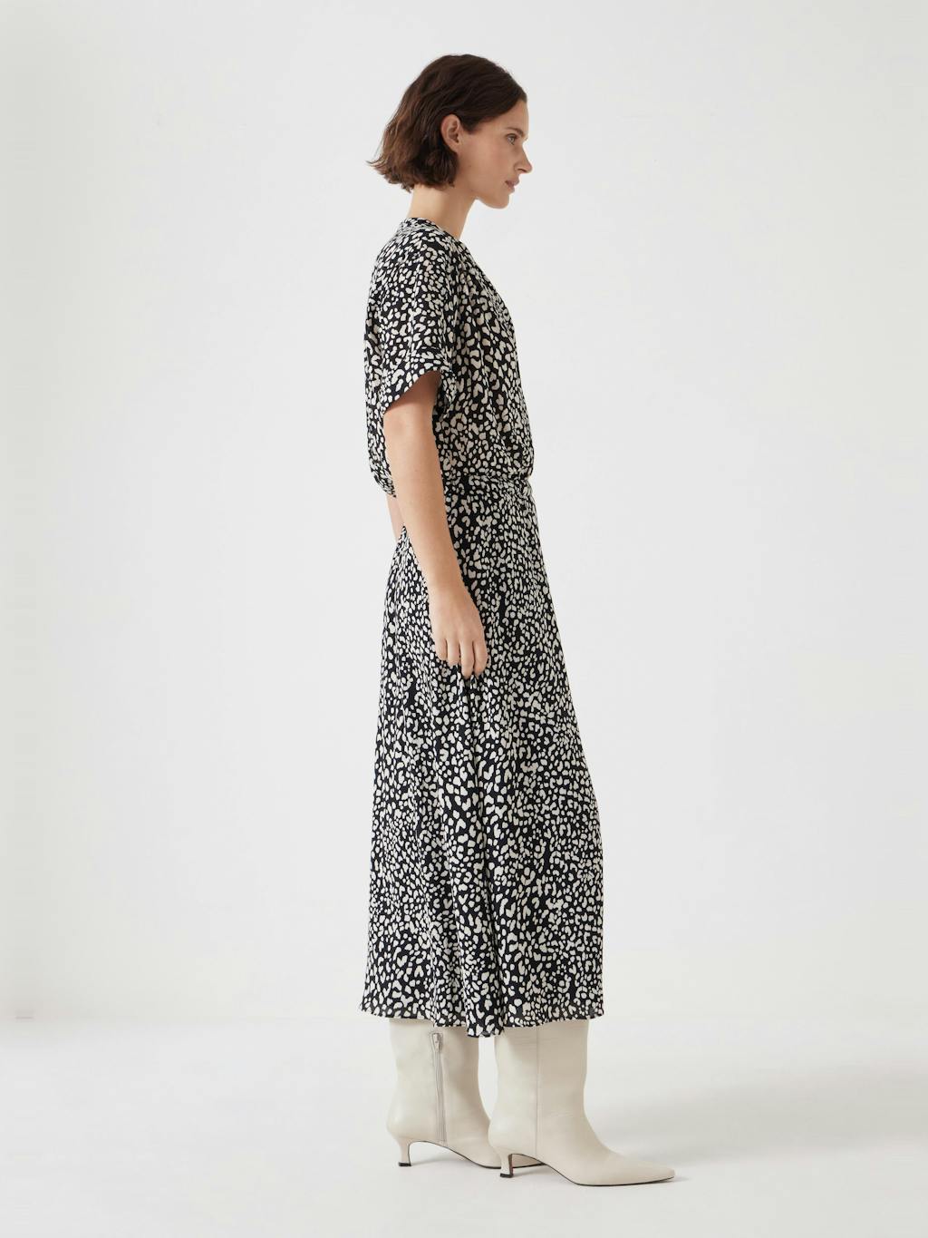 012852-4797-04 Printed Short Sleeve Midi Shirt Dress