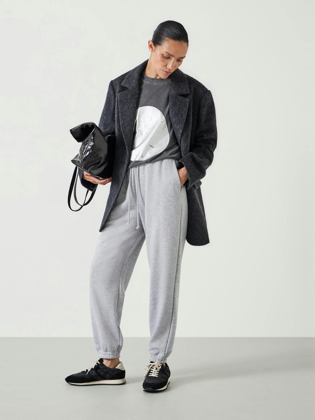 012122-4423-02 Metallic Print Oversized Graphic T-Shirt