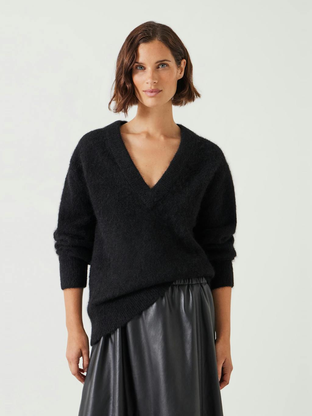 012176-0456-01 Lacey V Neck Alpaca Blend Jumper