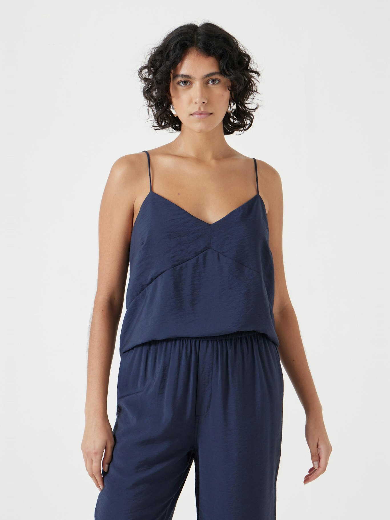 012795-1659-01 Thin Strap V-Neck Cami