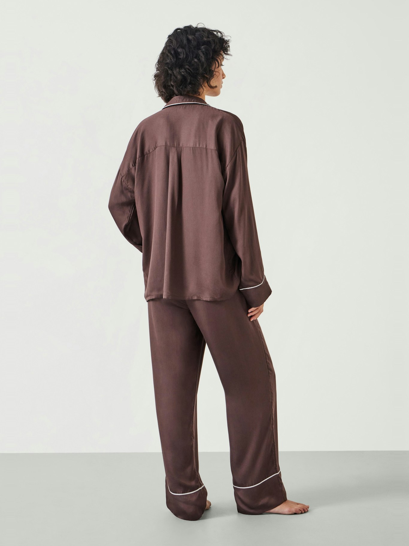 012335-3201-03 Angelina Satin Modal Pyjama Set