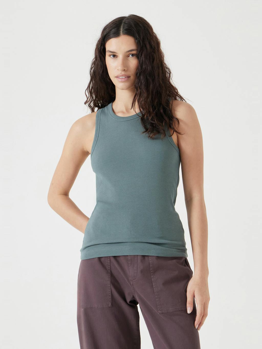 013564-1833-01 High Neck Ribbed Vest