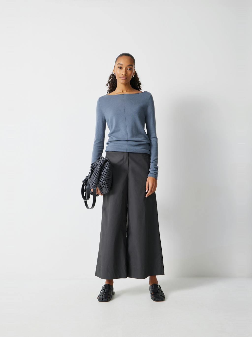 012688-0462-10 Lightweight Cotton Wide Leg Cropped Trousers