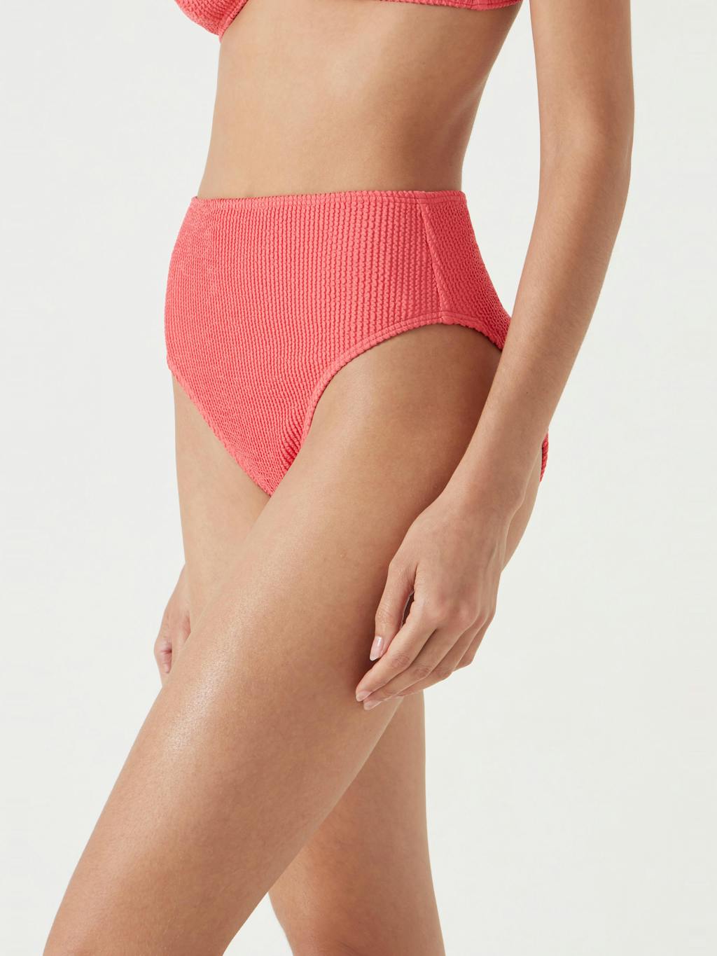 012637-1017-01 Harper High Waisted Crinkle Bikini Bottoms