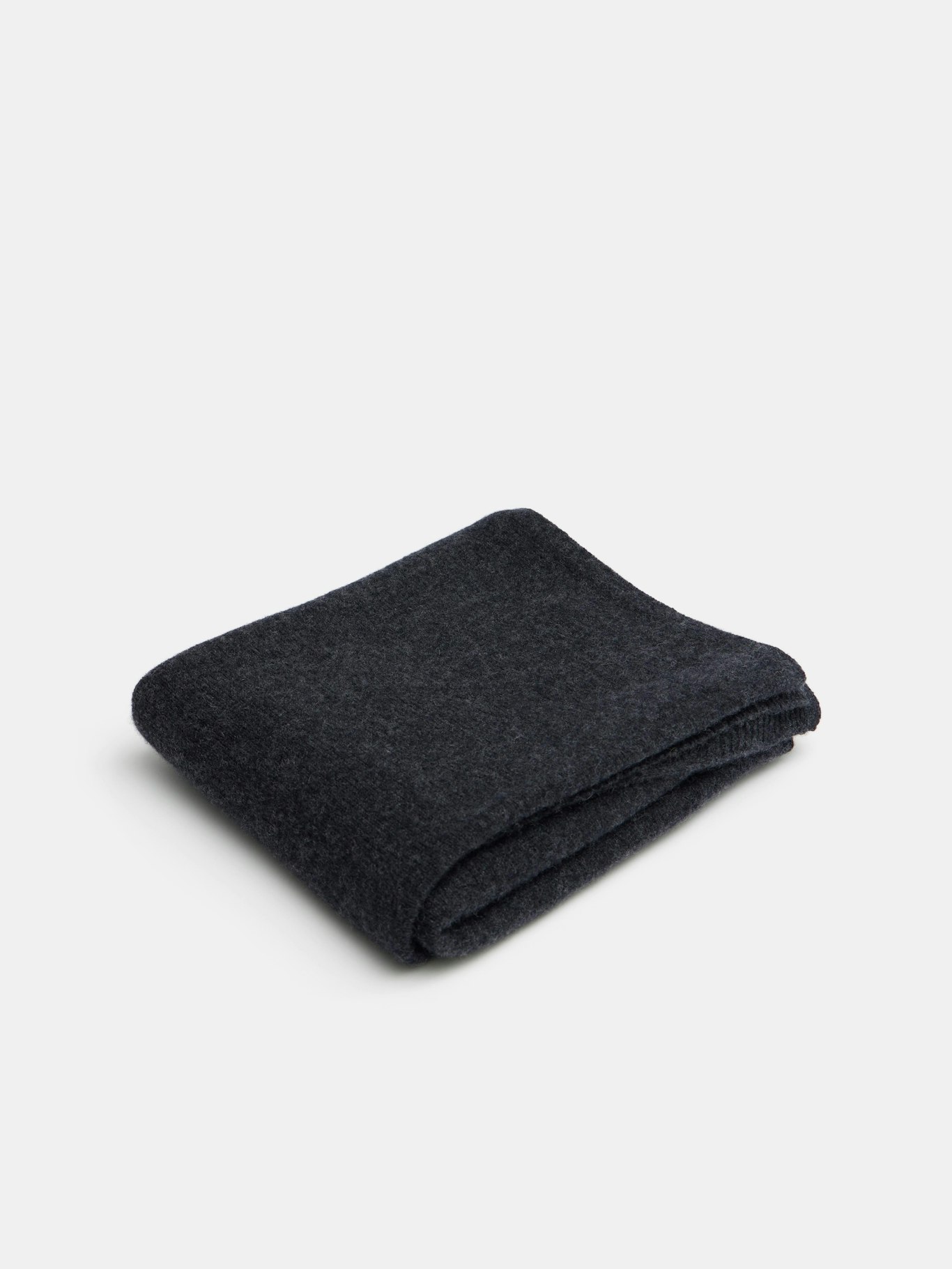 012267-2806-01 Cashmere Scarf
