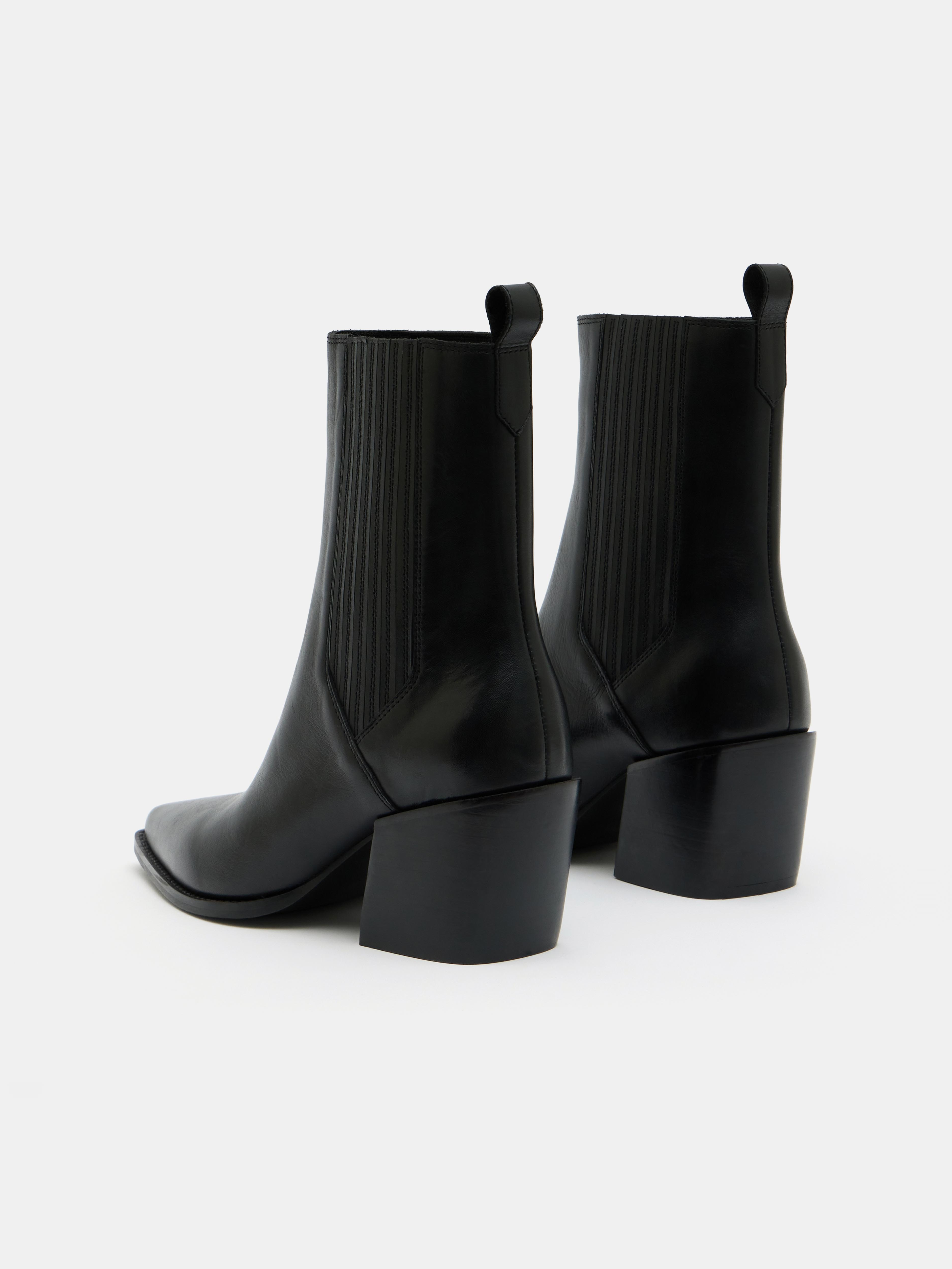 Western Leather Chelsea Boots