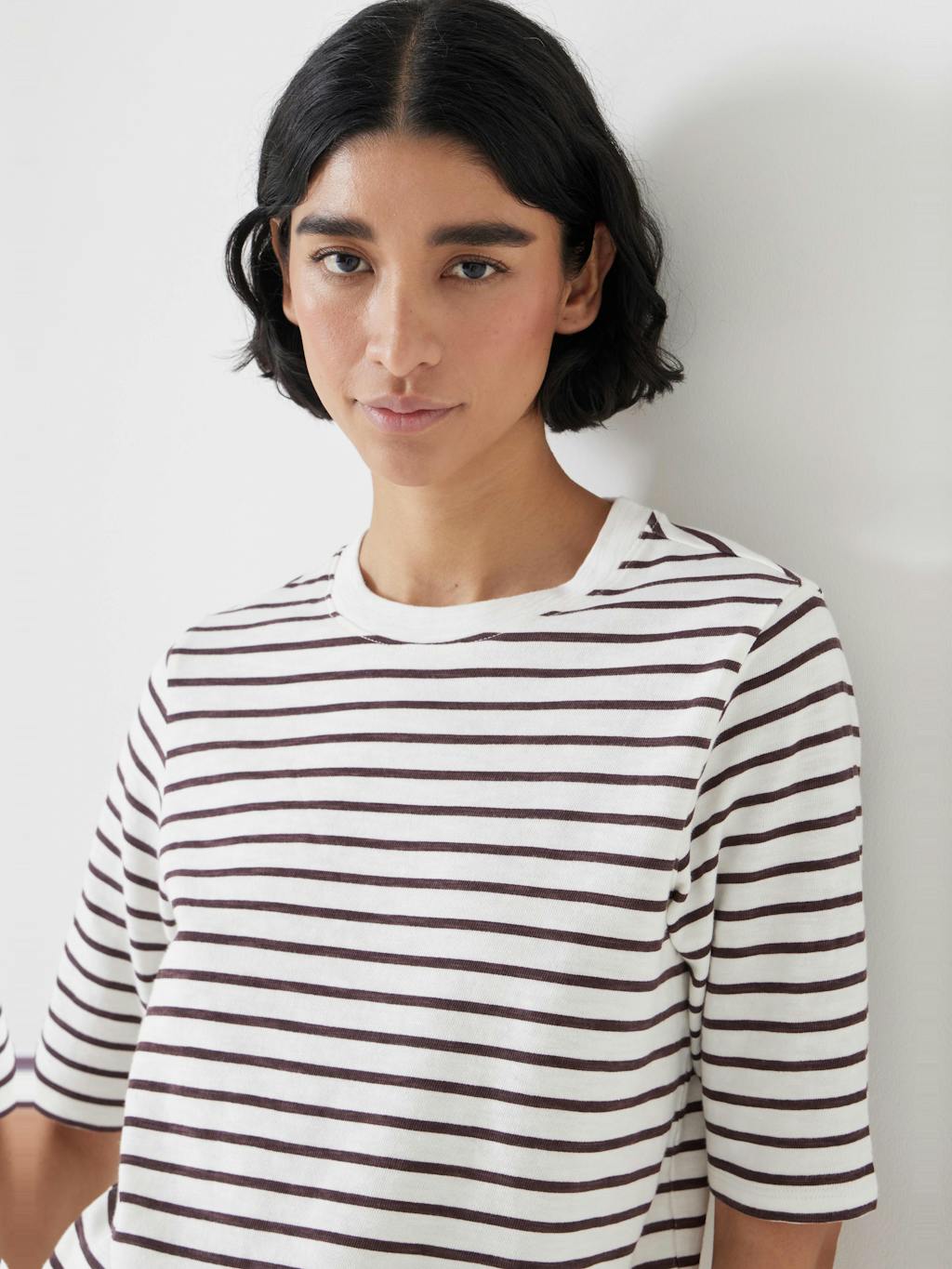 010874-1308-04 Sora Striped Relaxed T-Shirt