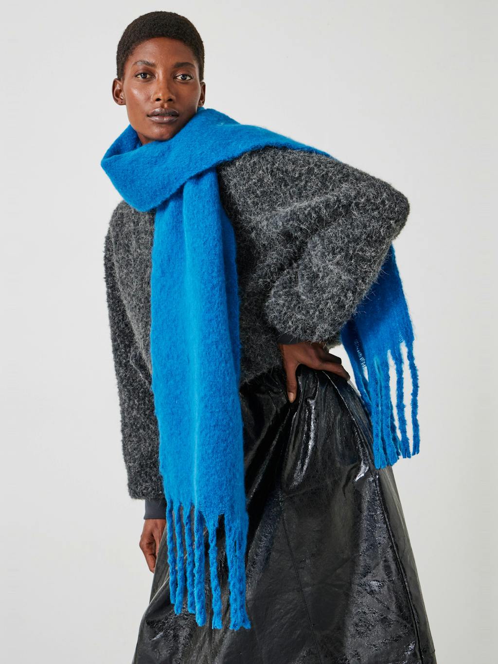 009893-1615-04 Aspen Scarf