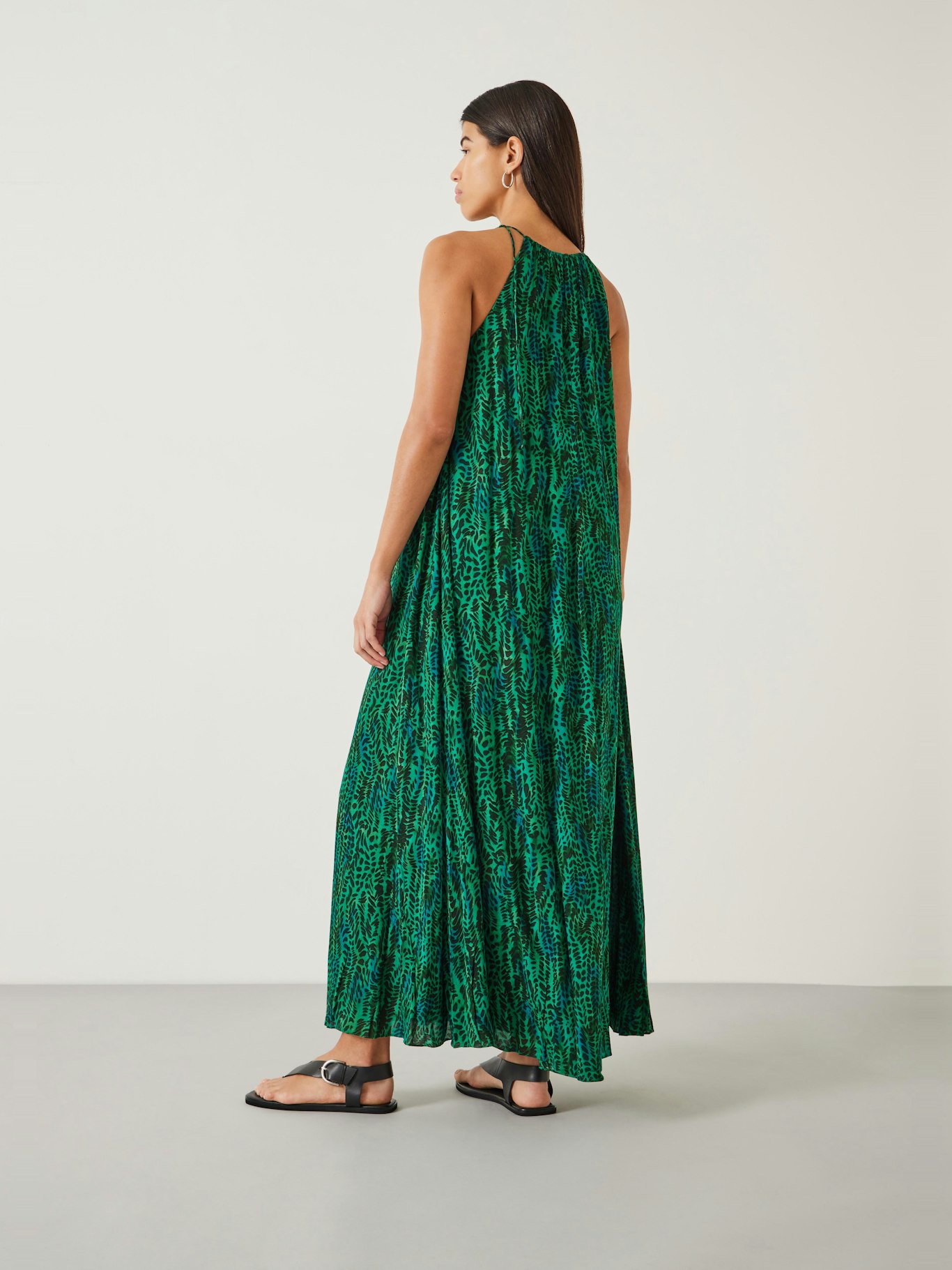 011337-4561-03 Cassie Relaxed Halter Neck Maxi Dress